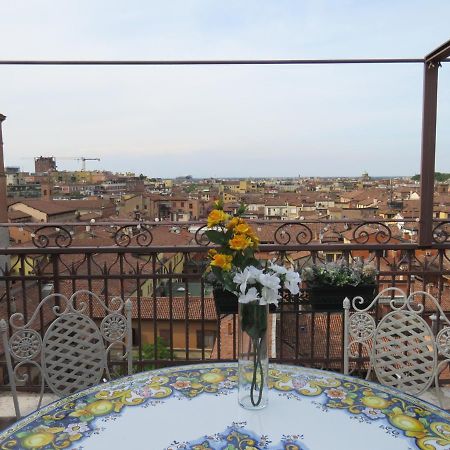 Montegrappa Apartment Bologna Bagian luar foto